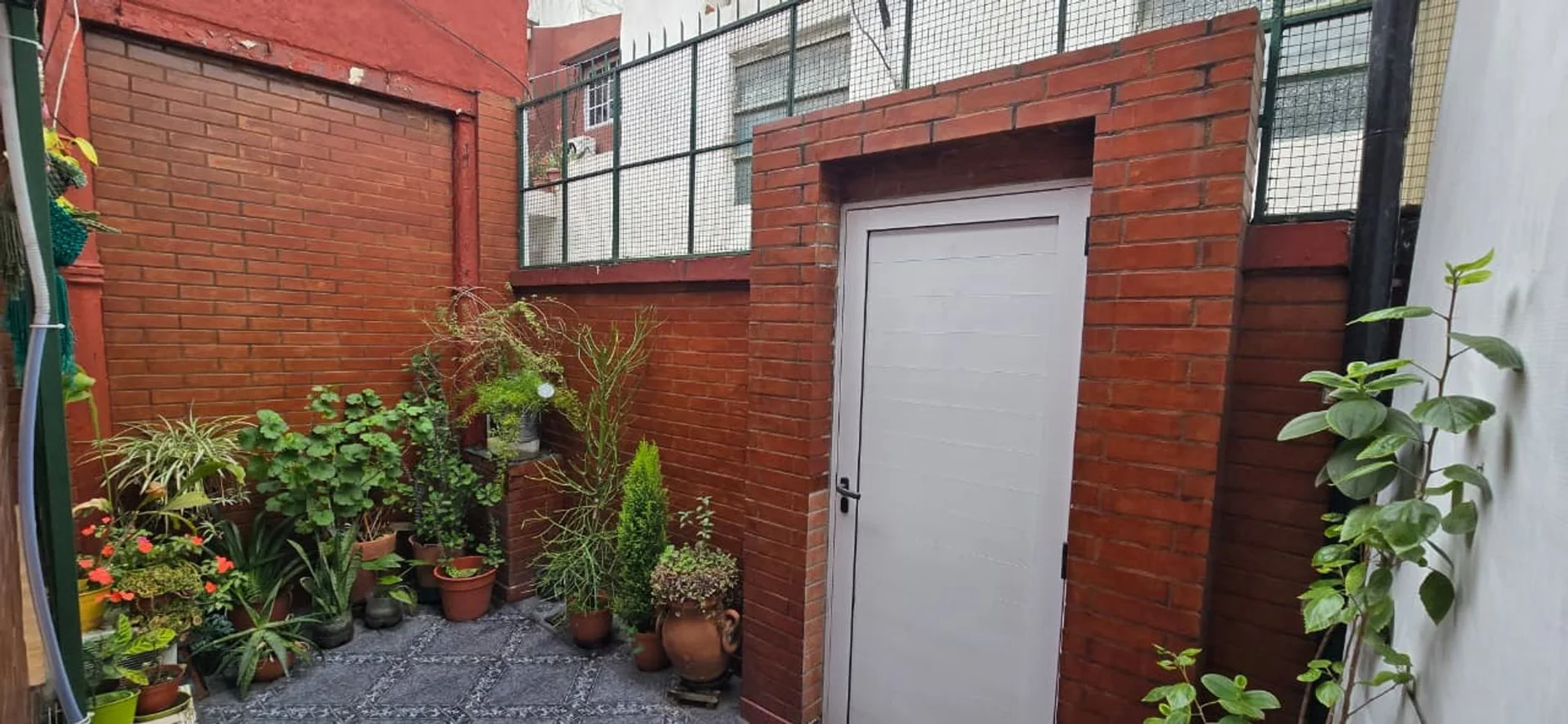 PH de 3 ambientes en venta en Avellaneda, Colón 100