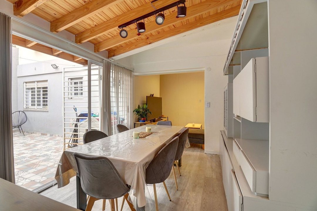 Venta Departamento 3 Amb c/ Patio Reciclado Flores