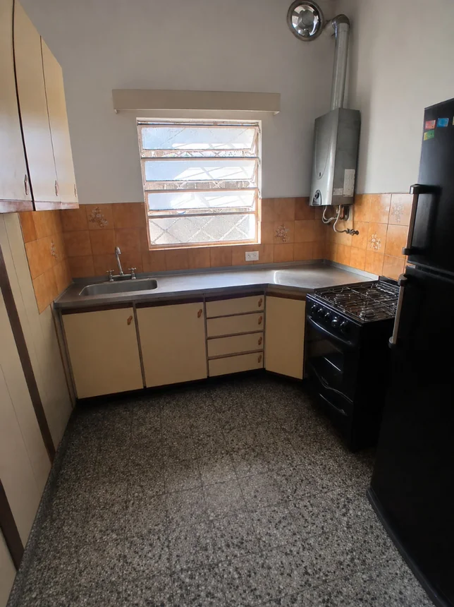 Casa de 4 ambientes en venta en San Andrés, Italia 400, foto 2