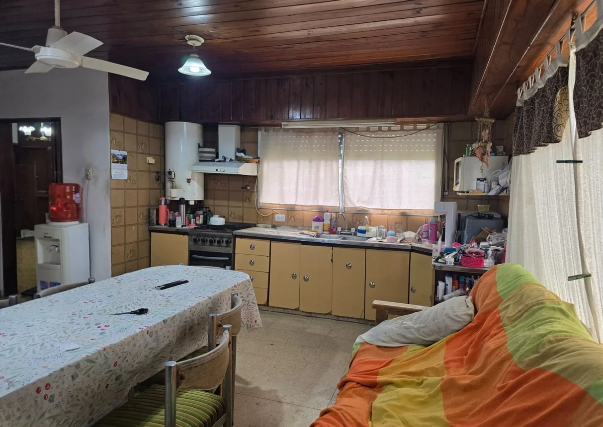 Casa de 4 ambientes en venta en Llavallol, Ucrania 400, foto 4