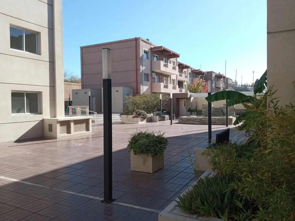 Departamento de 3 ambientes en venta en Mendoza, La Plata 0, foto 3