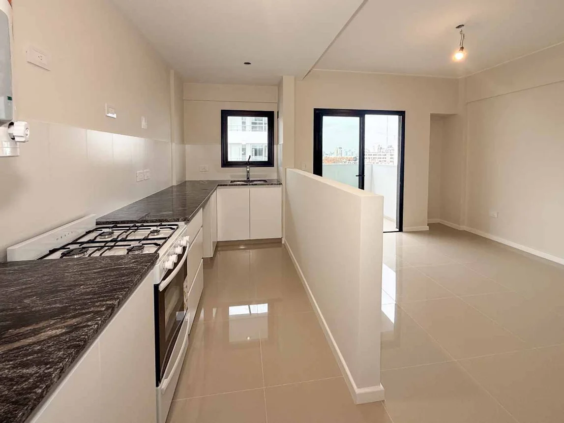 Departamento de 2 ambientes en venta en La Plata, 49 E/16 y 17 1000