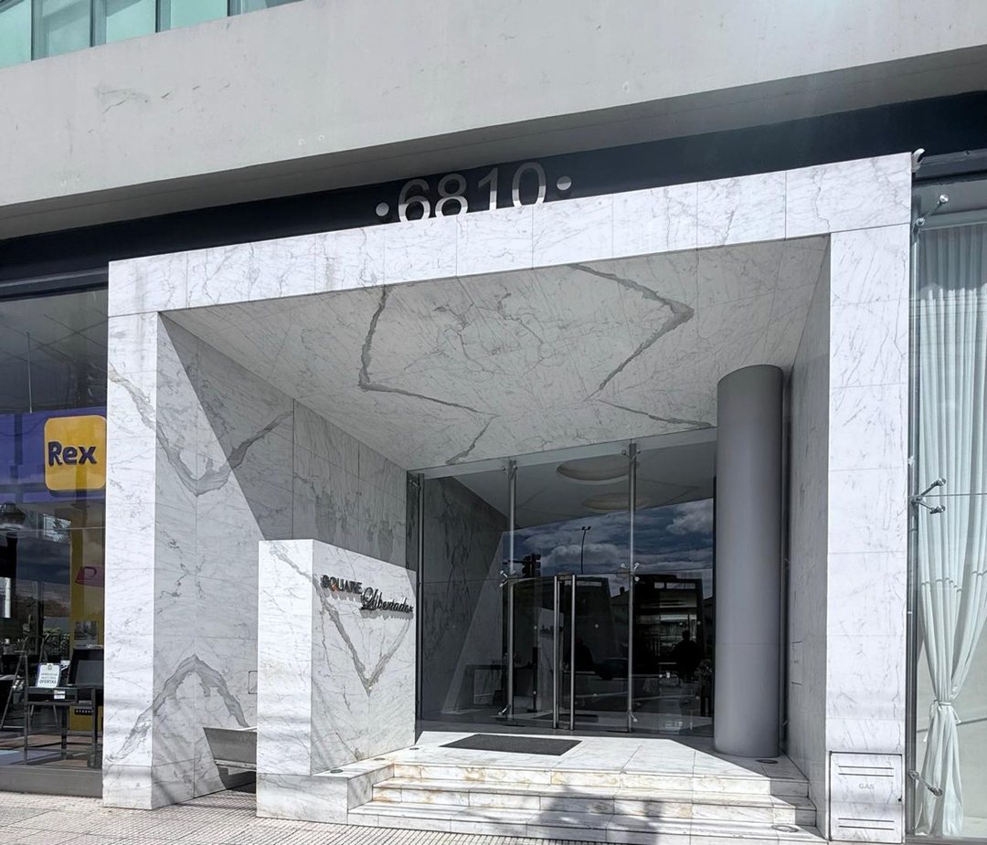 Oficina alquiler squar libertador con ccochera