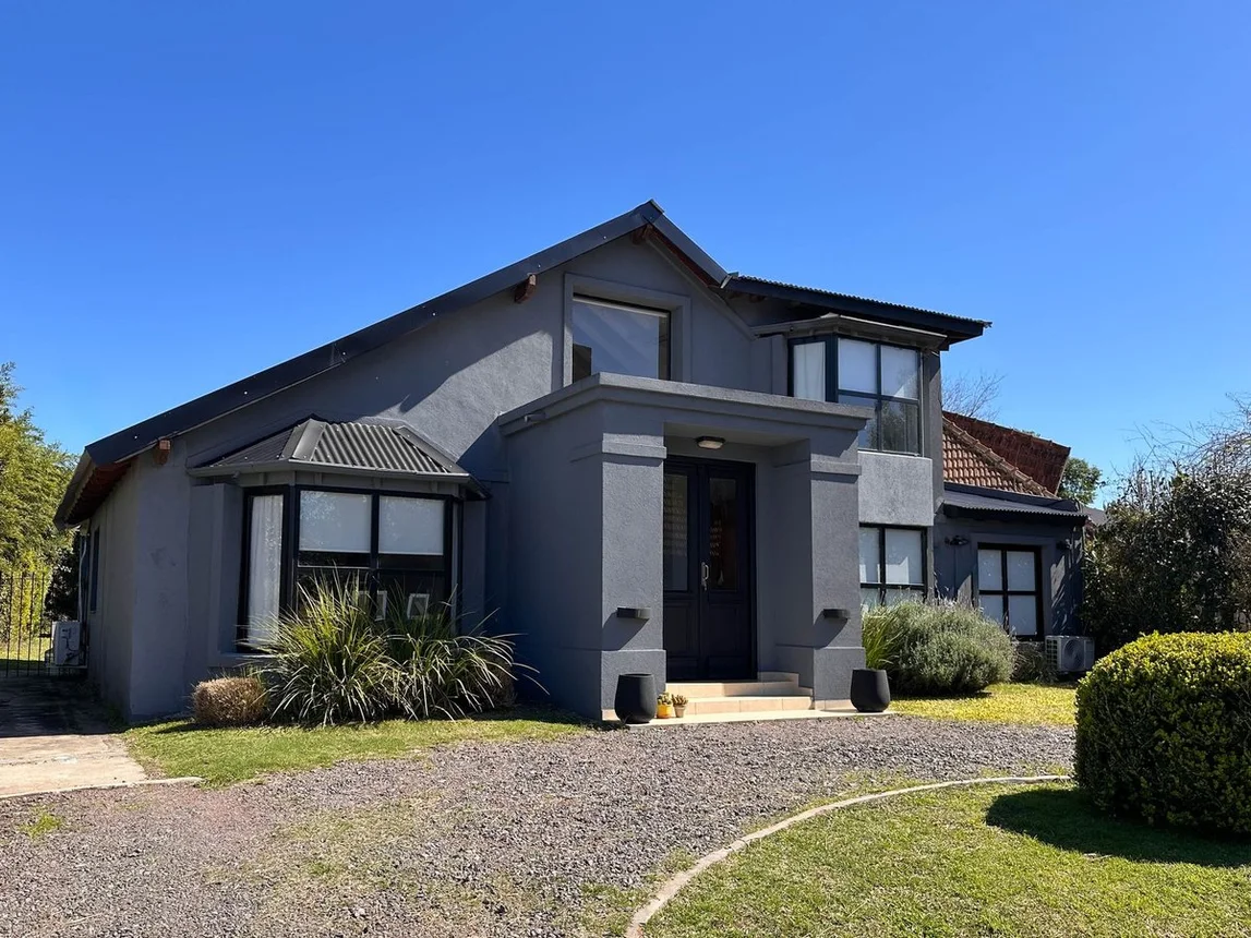 Casa en venta en Pilar, foto 2