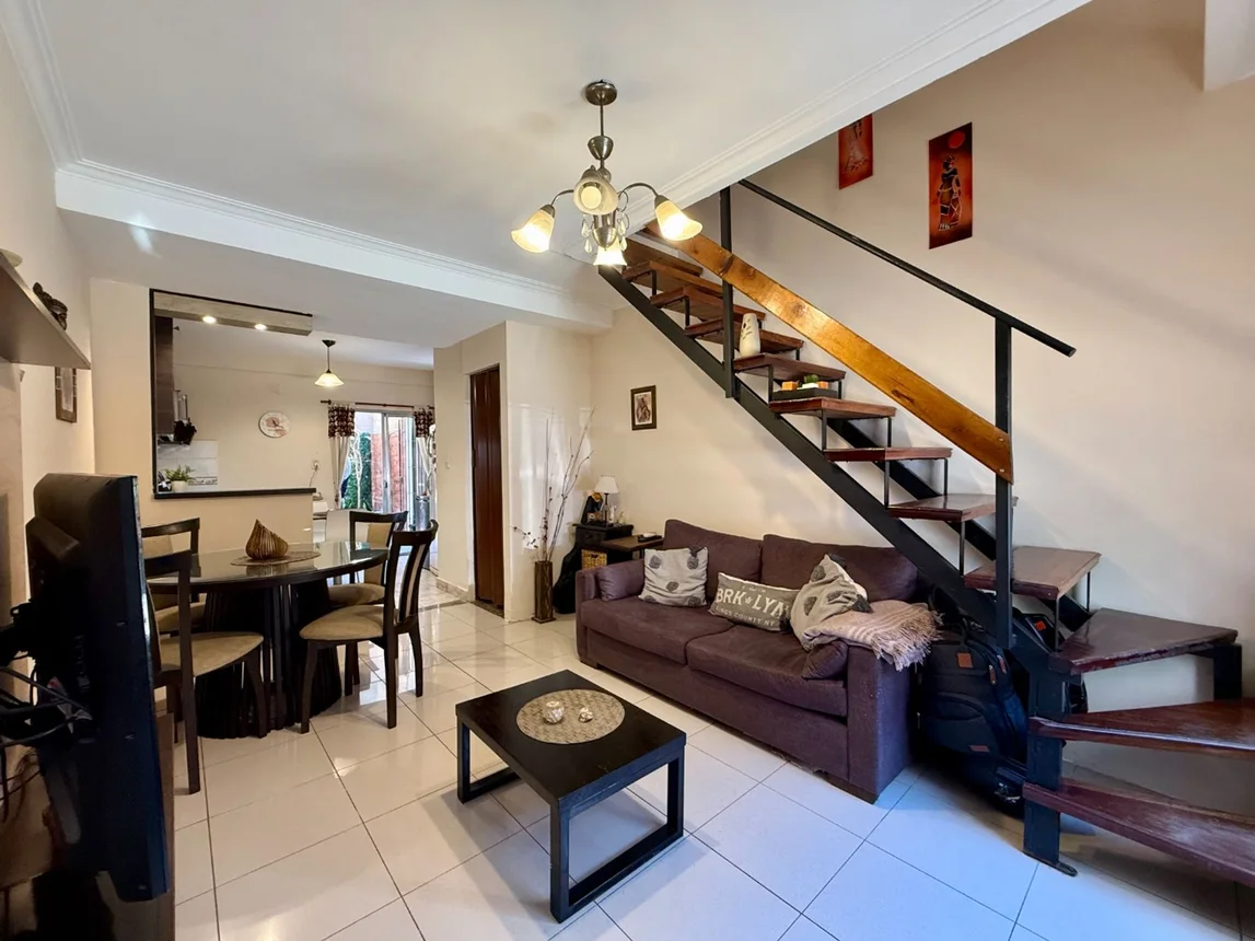 Casa dúplex en venta en Ramos Mejía, foto 2