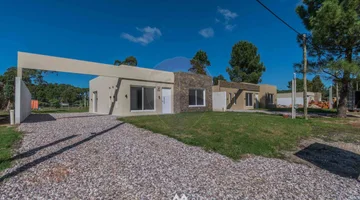 Venta de Casa de 3 Dormitorios en La Floresta