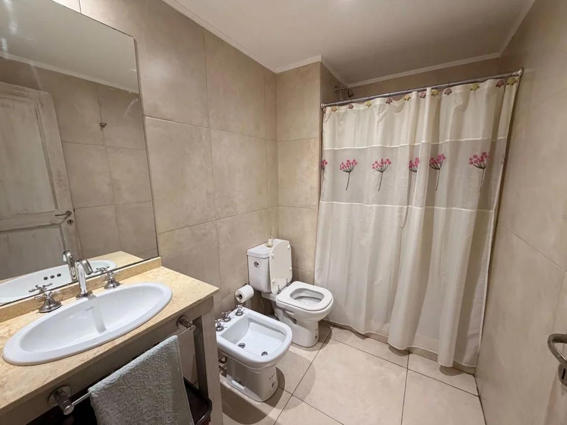 Venta - monoambiente muy amplio con patio, foto 4