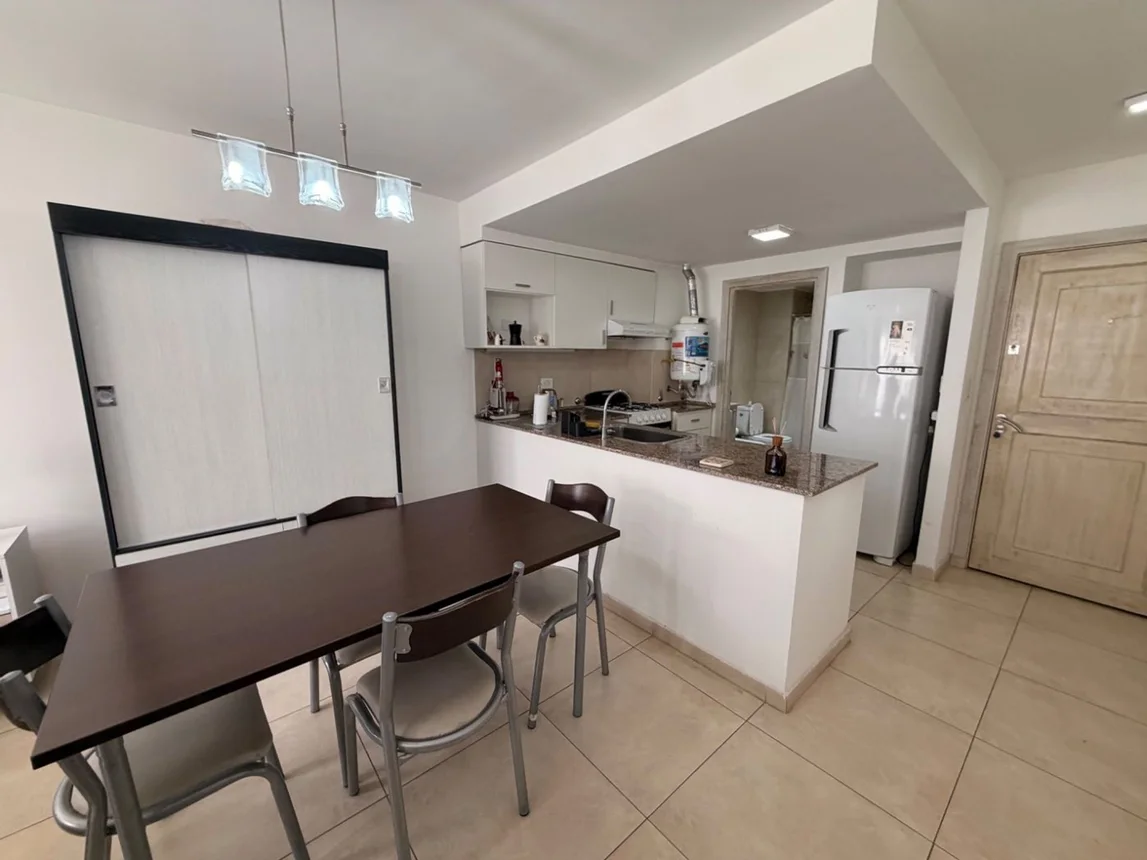 Venta - monoambiente muy amplio con patio, foto 5