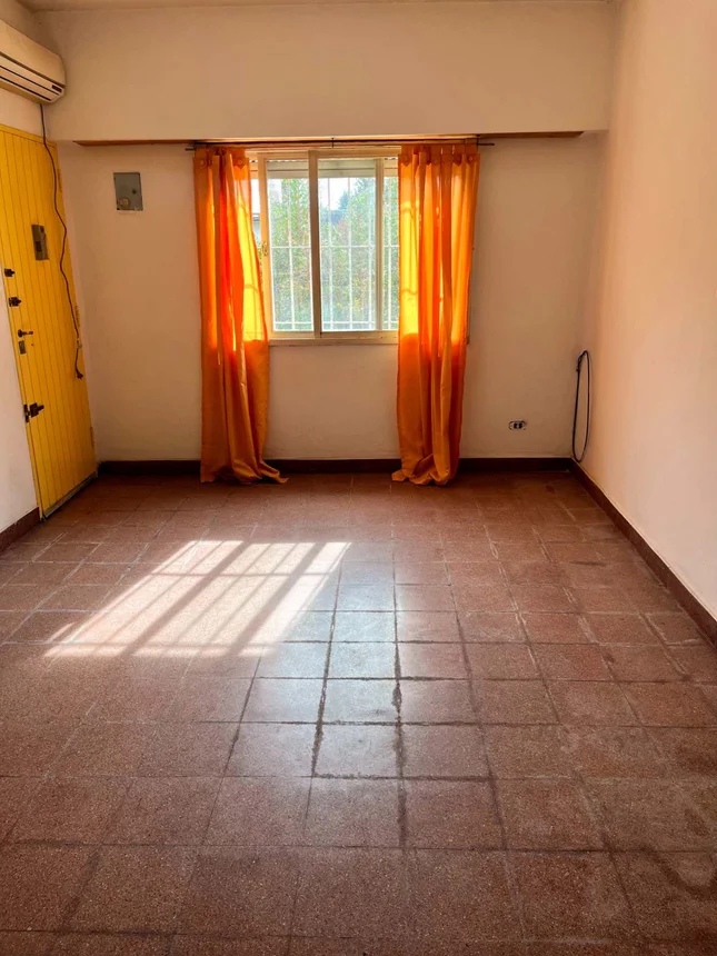 Casa de 3 ambientes en venta en Burzaco, Eva Peron 800, foto 2