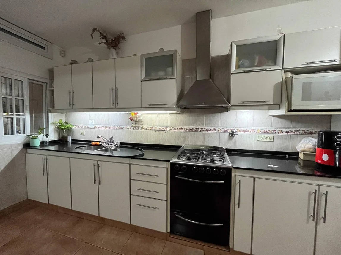 Casa en venta en El Palomar, foto 2
