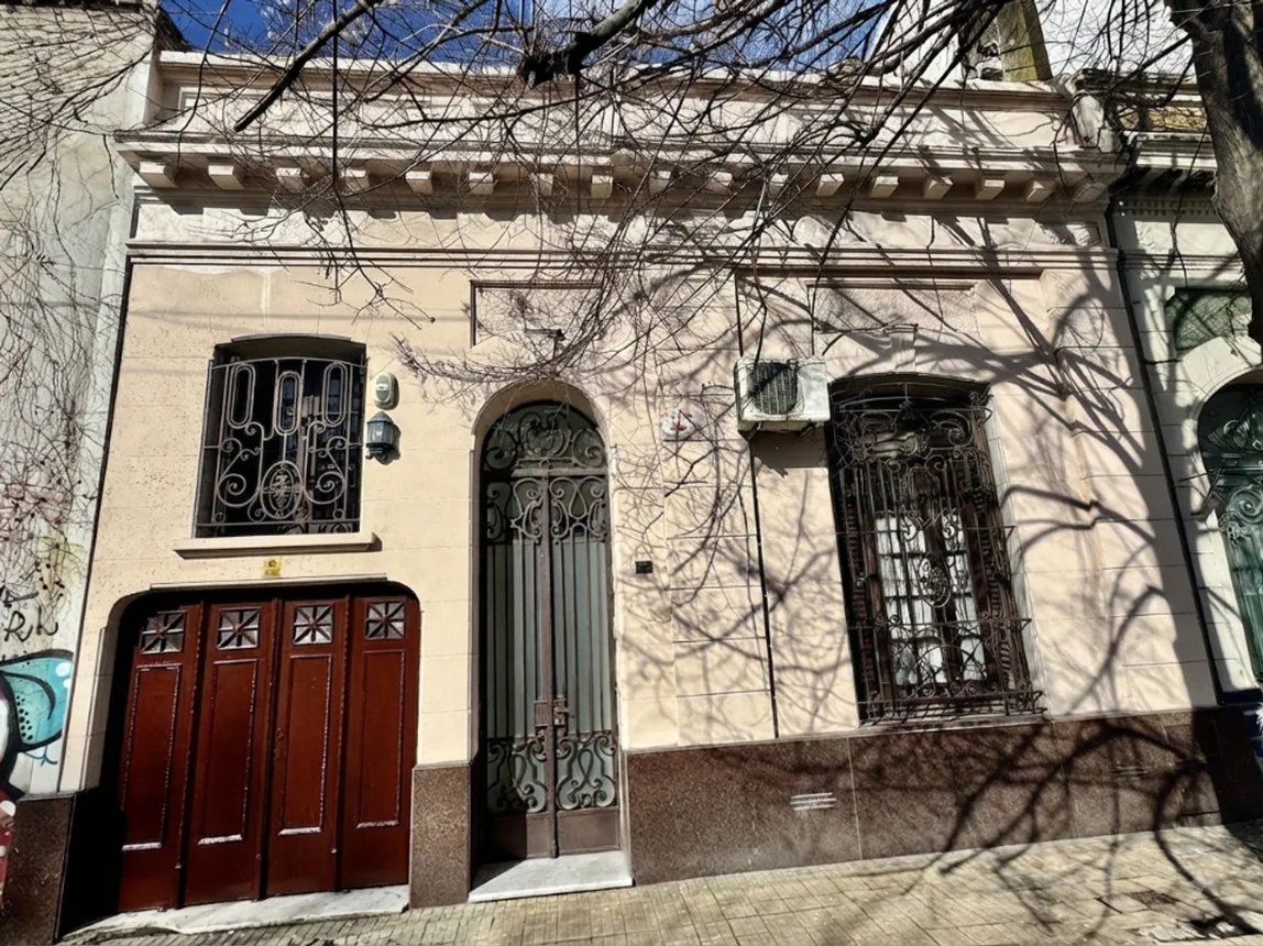 Casa en venta en La Plata, foto 2