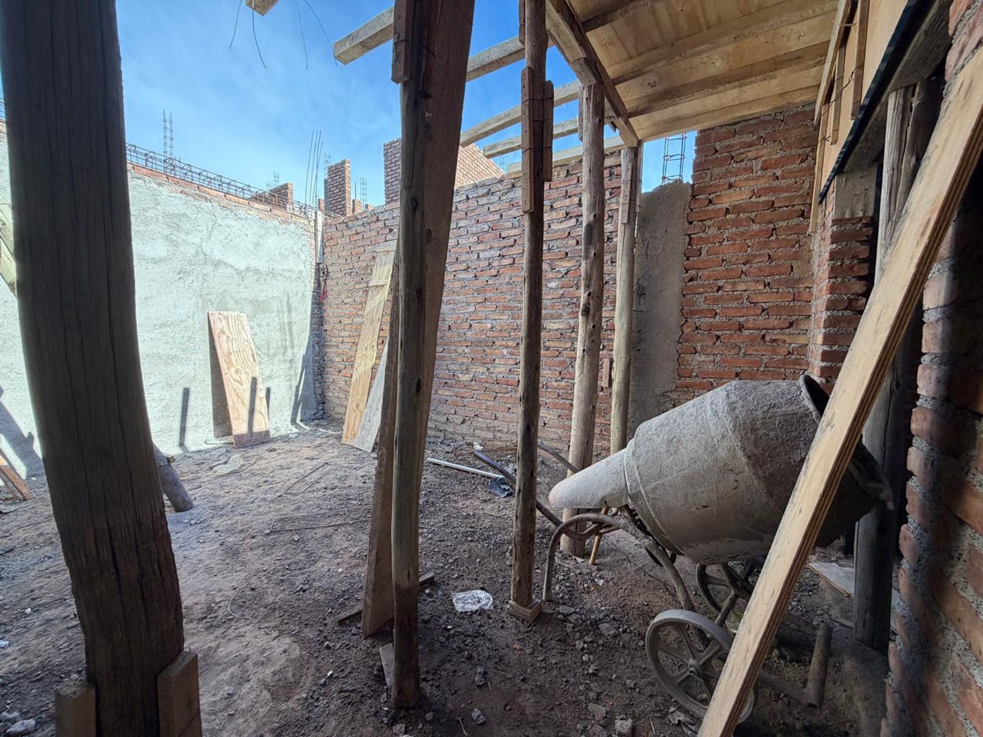 Foto 9 — DEPARTAMENTO PLANTA ALTA, CON BAÑO EN SUITE, MAIPU