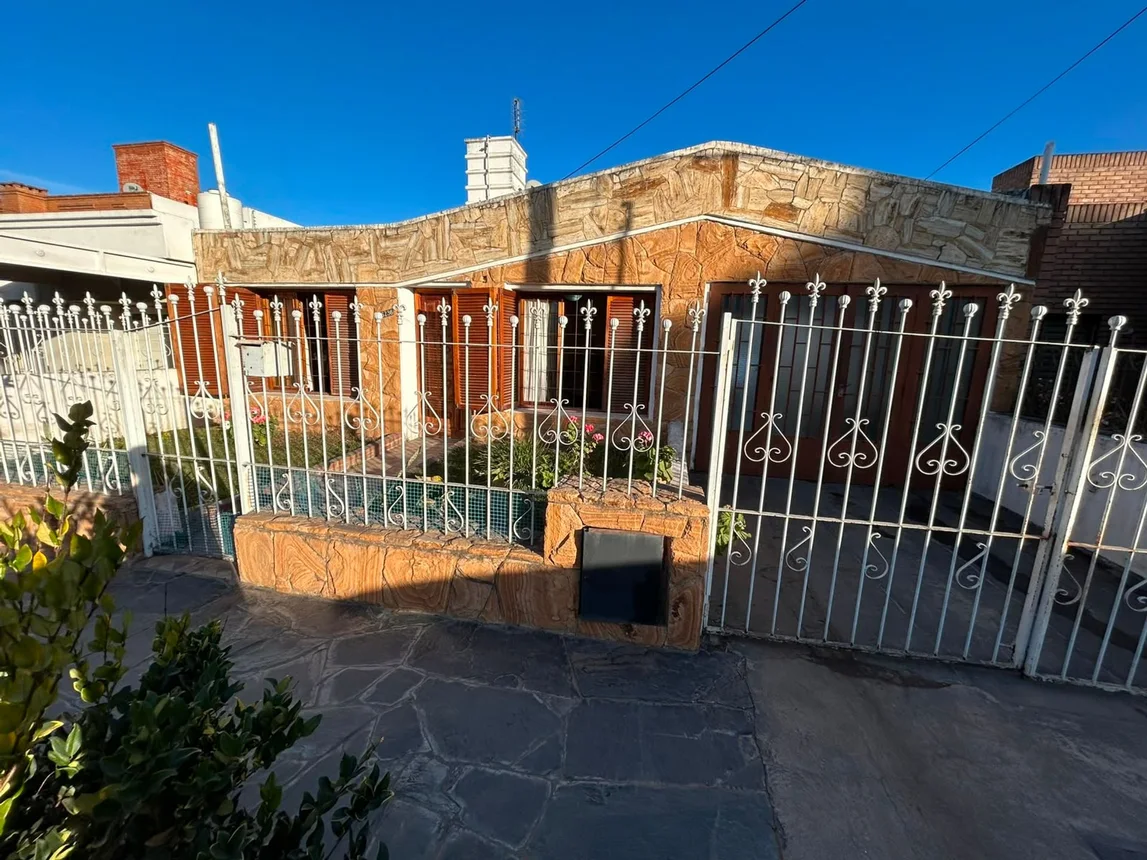 Casa de 4 ambientes en venta en Córdoba, Jose Andres Pacheco de Melo 5200, foto 2
