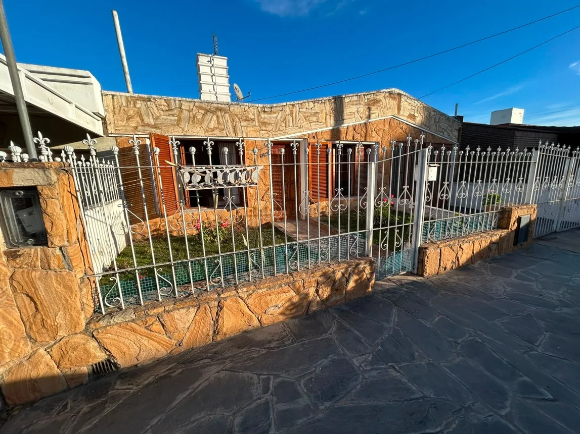 Casa de 4 ambientes en venta en Córdoba, Jose Andres Pacheco de Melo 5200, foto 3