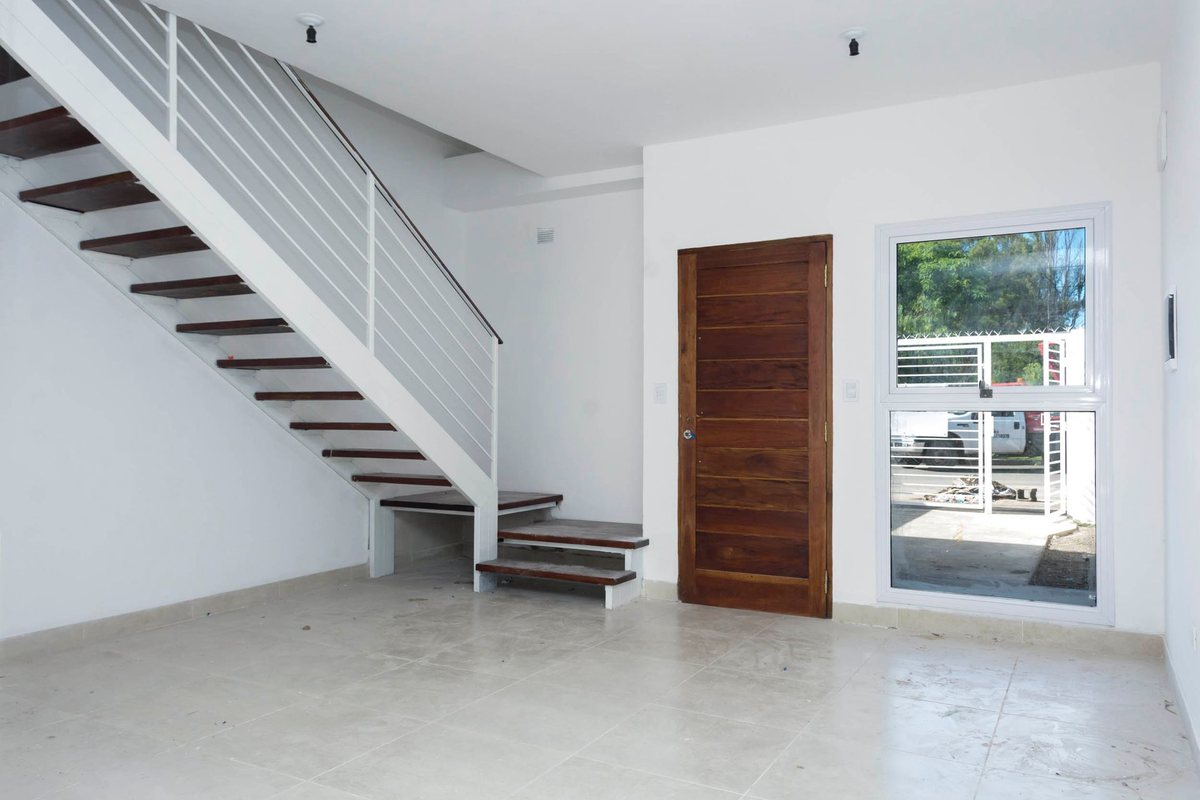 CASA DUPLEX 2 DORM VENTA B° UNIVERSIDAD CATOLICA - foto 15