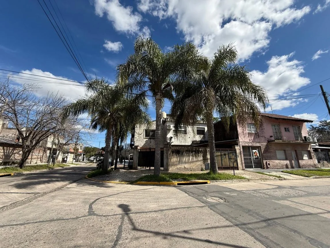 Casa de 4 ambientes en venta en San Fernando, Juncal 1500