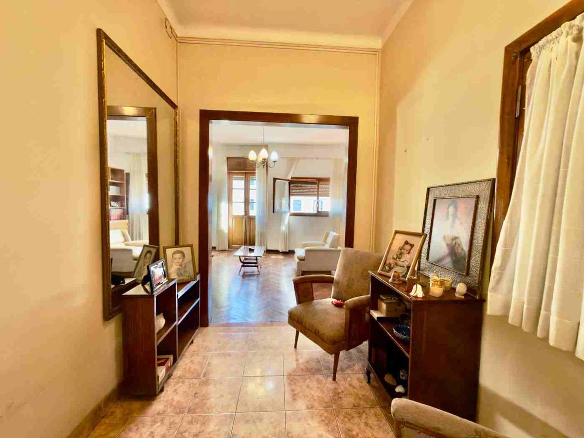 DEPARTAMENTO VENTA AV. BELGRANO CENTRO 2 DORM - foto 2