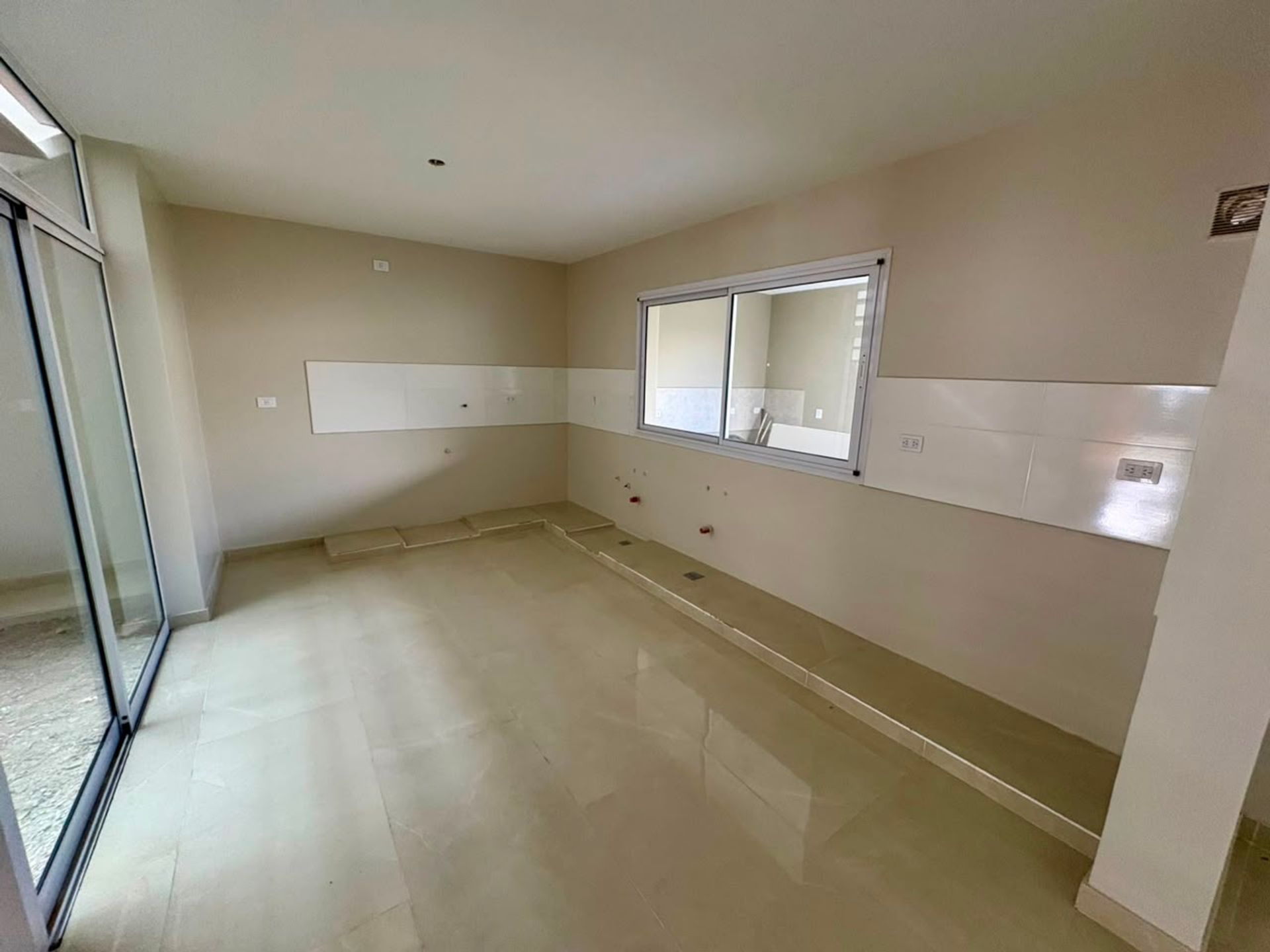 CASA VENTA TRES CERRITOS APTA CREDITO A ESTRENAR - foto 4