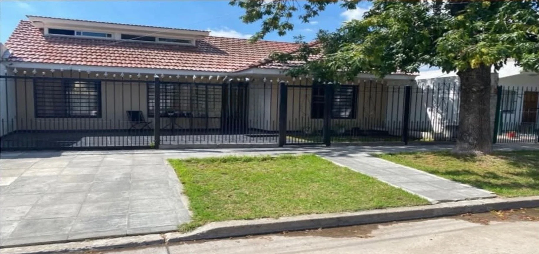 Casa en venta en Florencio Varela, Calle 129 A 200