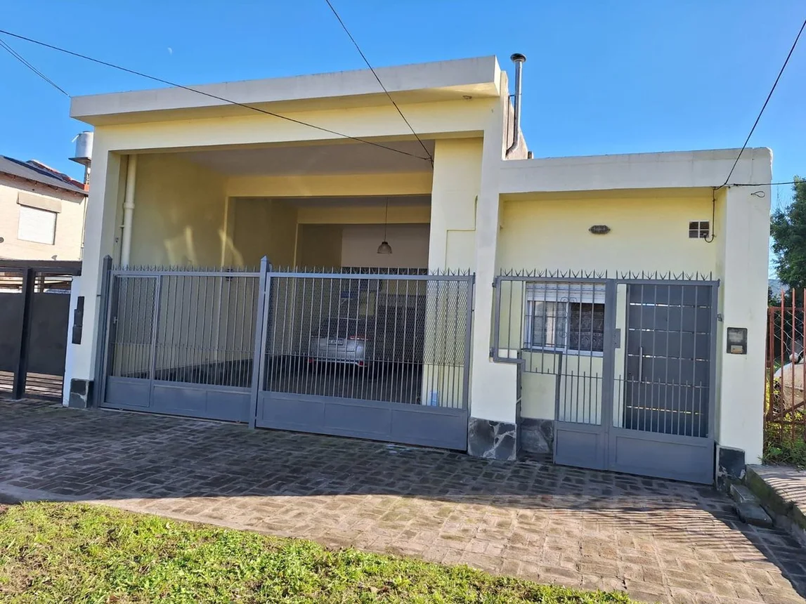 Casa 4 amb y depto 2 amb venta cocheras burzaco, foto 4