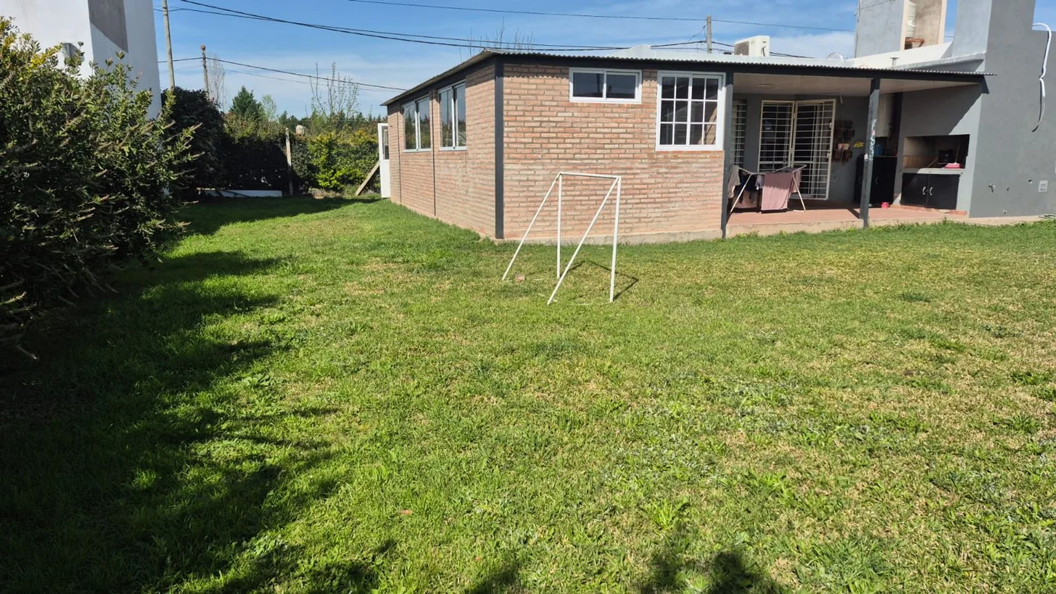 Casa de 4 ambientes en venta en Funes, Francisco Contanino 200, foto 2