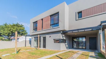 ALQUILER CASA 3 DORMITORIOS COCHERA CARRASCO NORTE