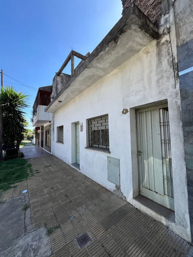 Casa de 6 ambientes en venta en Martín Coronado, Carlos Echagüe 1800, foto 5
