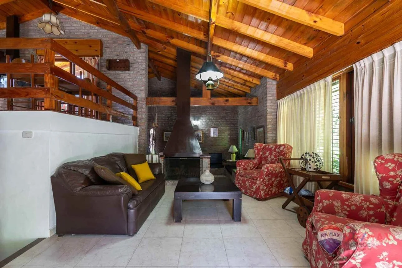 Casa en venta en Pinamar, foto 2