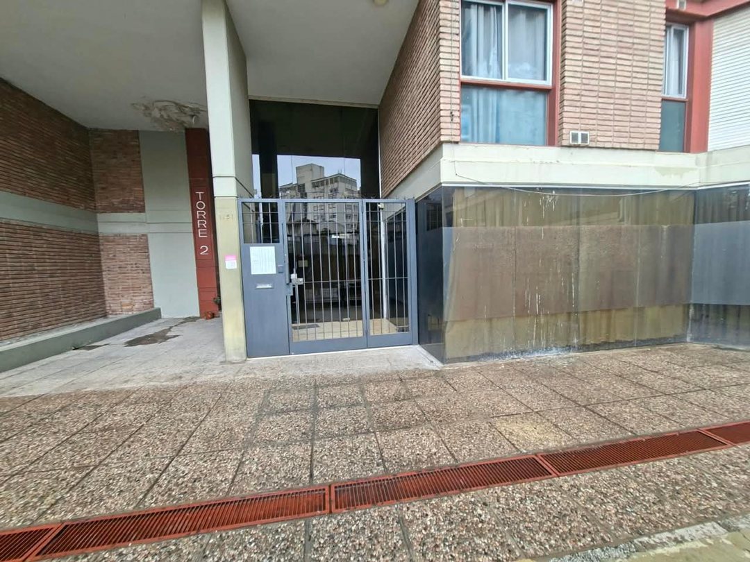 VENTA DEPTO 1 DORMI EN ALBERDI SOBRE AV. COLON