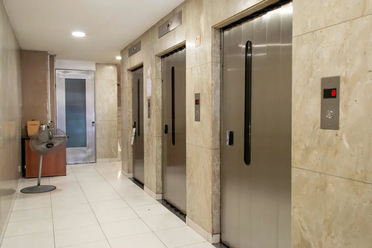 Departamento de 5 ambientes en venta en San Nicolás, Avenida Corrientes 800, foto 2