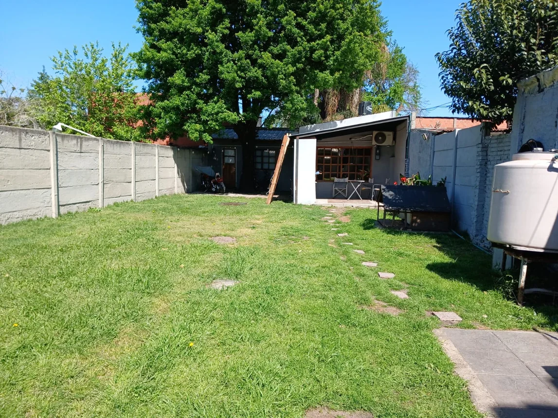 Casa en venta en José Mármol, Guillermo Granville 0