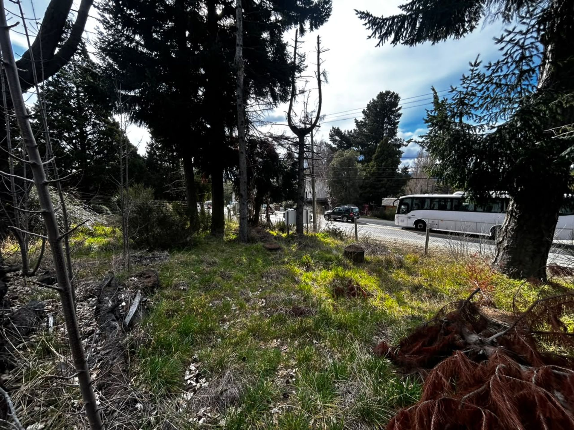Foto 5 — Lote en alquiler sobre avenida Bustillo