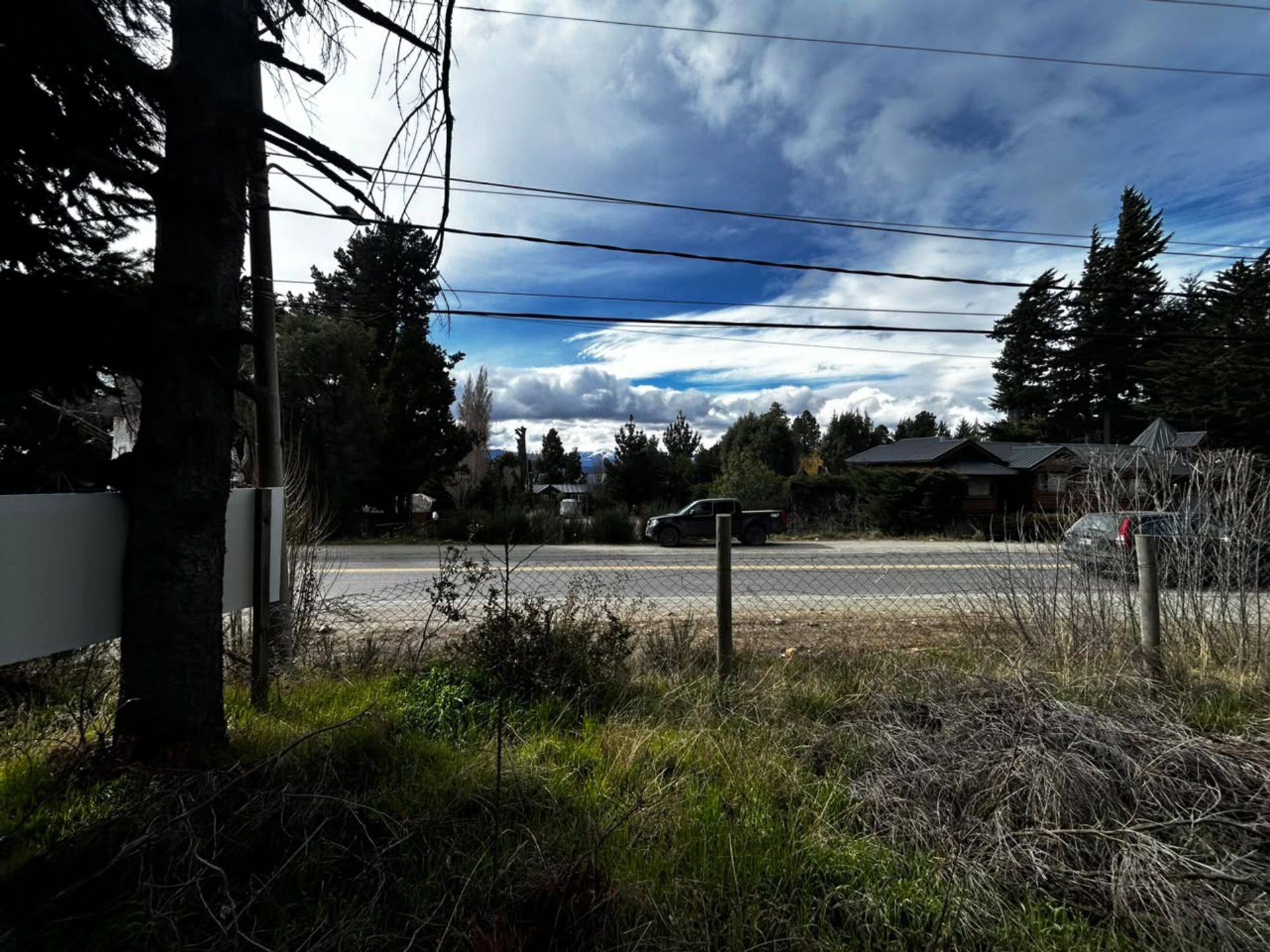 Foto 6 — Lote en alquiler sobre avenida Bustillo