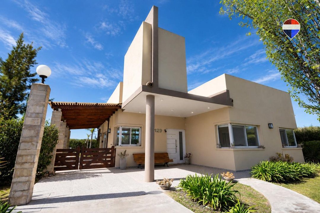 CASA VENTA PRADOS DE LA VEGA PILETA PARQUE