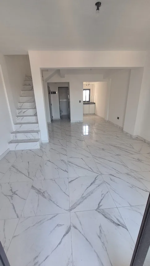 Venta departamento duplex tres ambientes lanus, foto 5