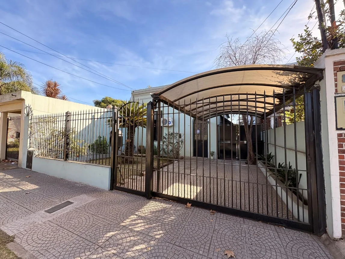 Casa en venta en Adrogué