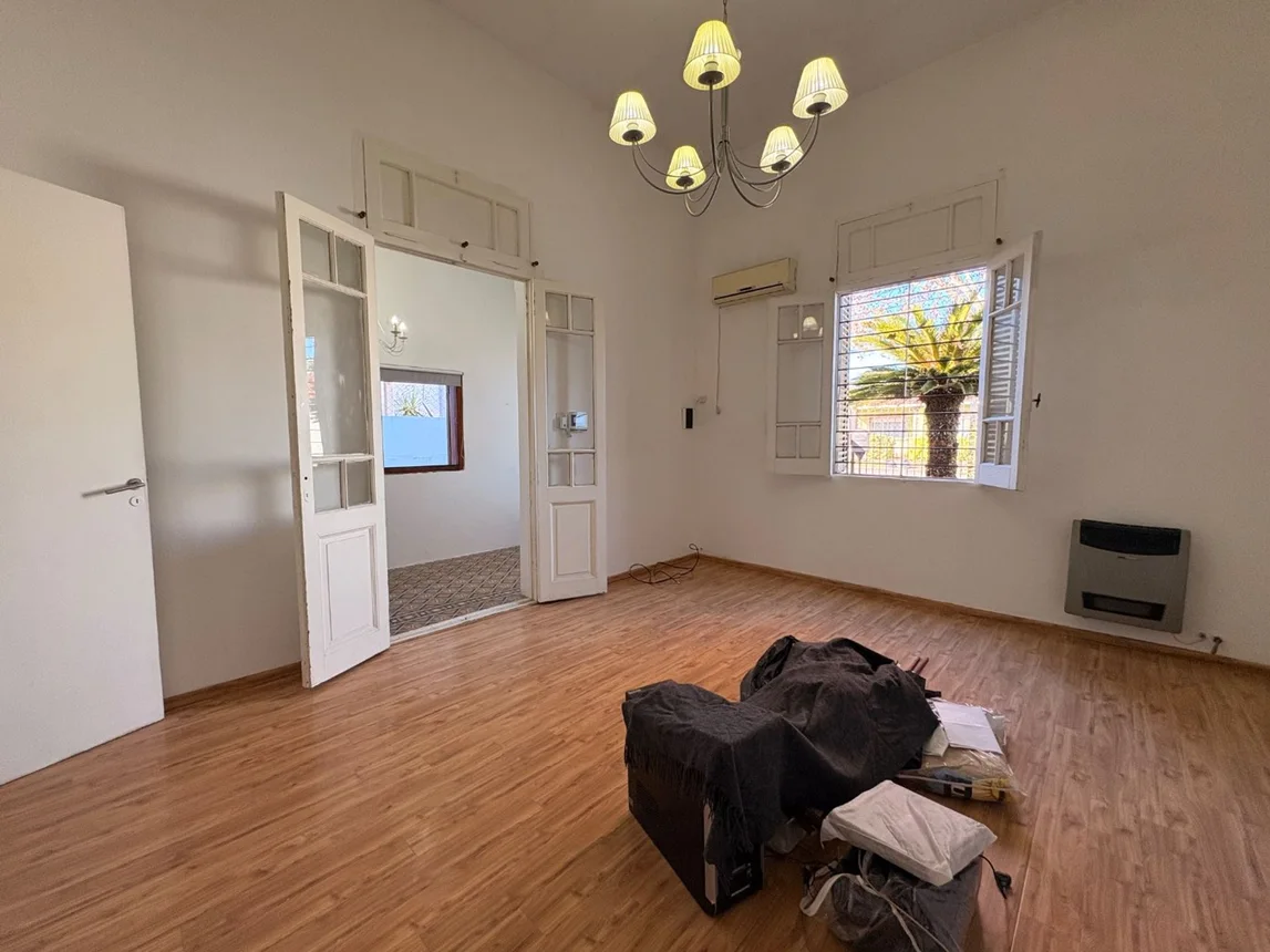 Casa en venta en Adrogué, foto 5