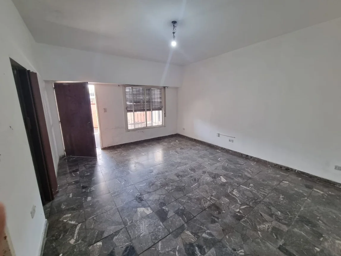 Casa en venta en Grand Bourg, Peralta Ramos 1100