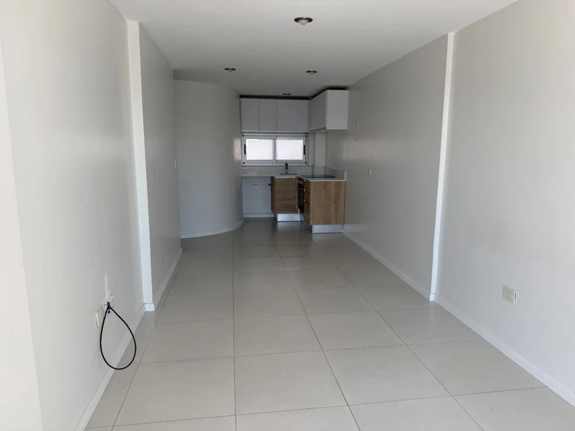 Monoambiente en alquiler en La Plata, Calle 36 Entre 6 y 7 500