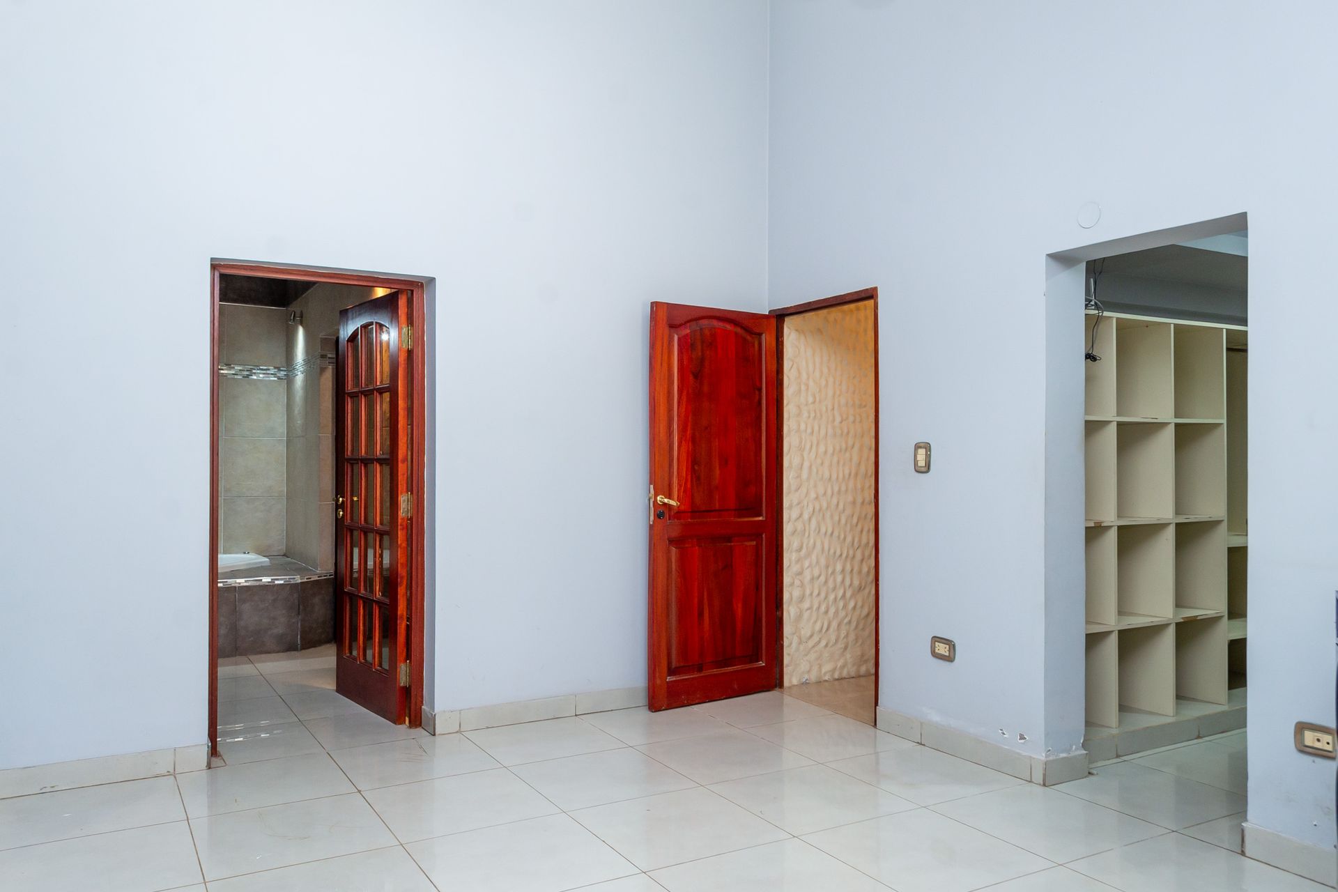 CASA EN VENTA VILLA REBECA CON DEPTO ZONA SUR - foto 11