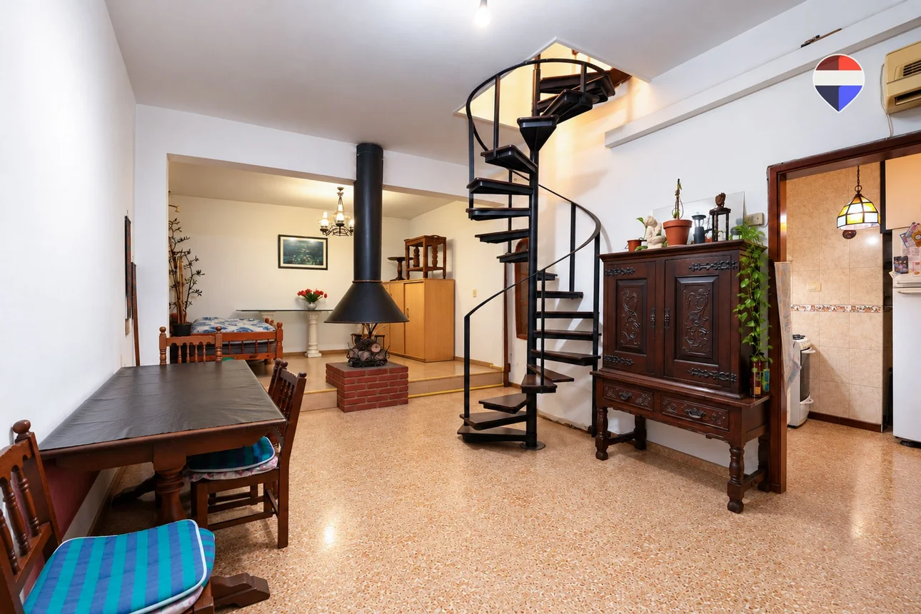 PH de 2 ambientes en venta en Piñeyro, Coronel Pagola 100