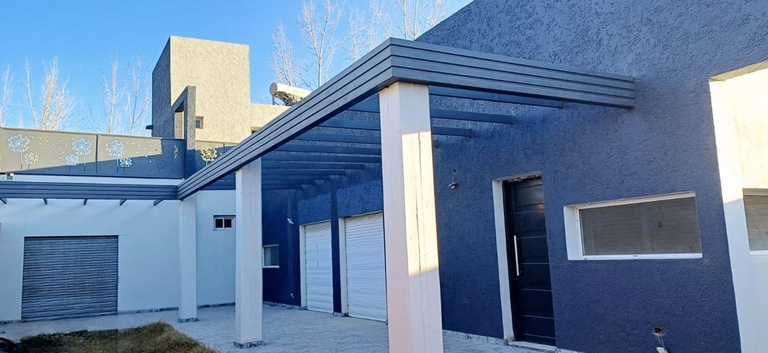 CASA 3 HAB. PILETA Y COCHERA DOBLE - SAN MARTIN