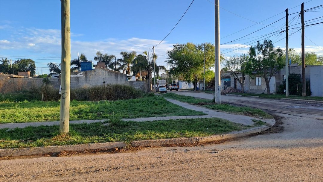 EN VENTA LOTE 223 M² B LOS OLMOS VILLA MARIA