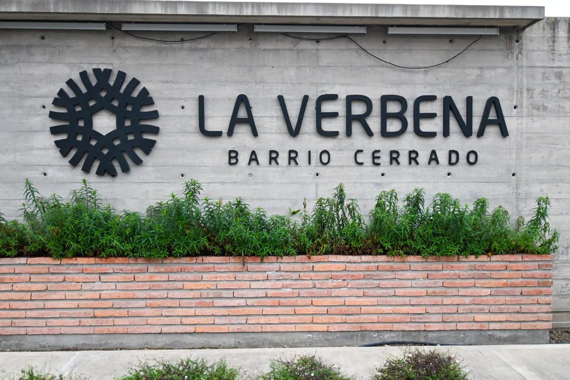 VENTA/PERMUTA TERRENO LA VERBENA ZONA SUR - foto 2