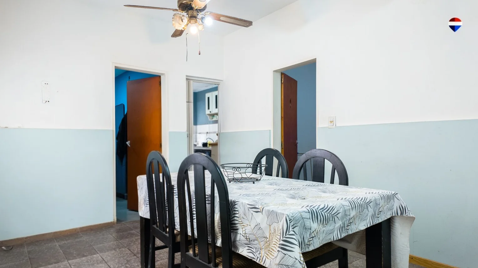 Casa de 6 ambientes en venta en Lanús Este, Sitio de Montevideo 3300, foto 2