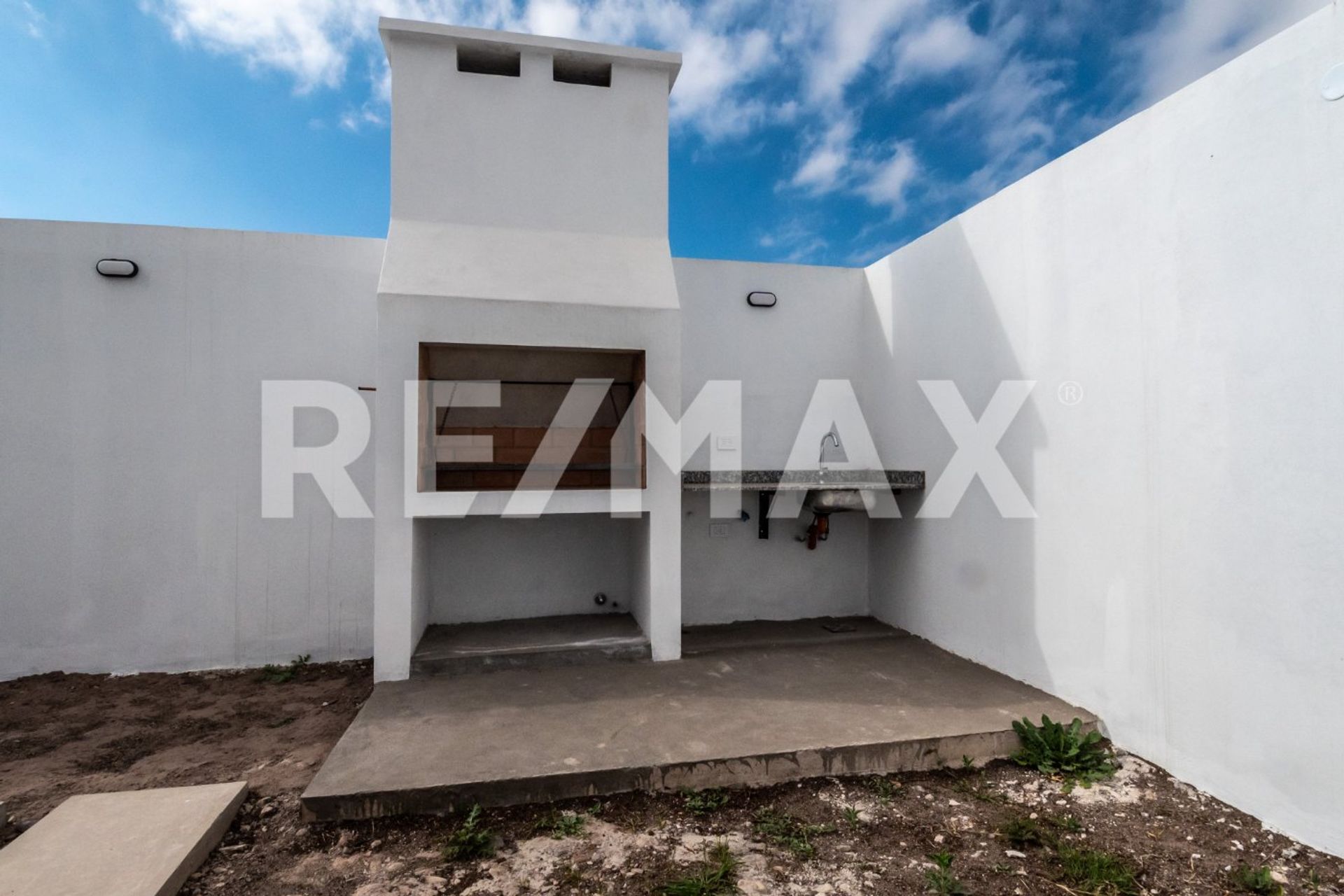 CASA EN VENTA A ESTRENAR EN VIA AURELIA ZONA SUR - foto 14