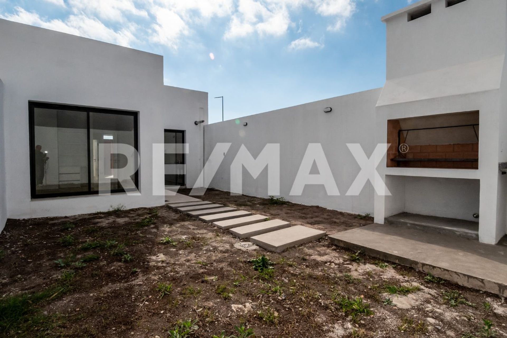 CASA EN VENTA A ESTRENAR EN VIA AURELIA ZONA SUR - foto 17