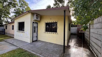 ALQUILER CASA 1 DORMITORIO Y COCHERA SAN LUIS