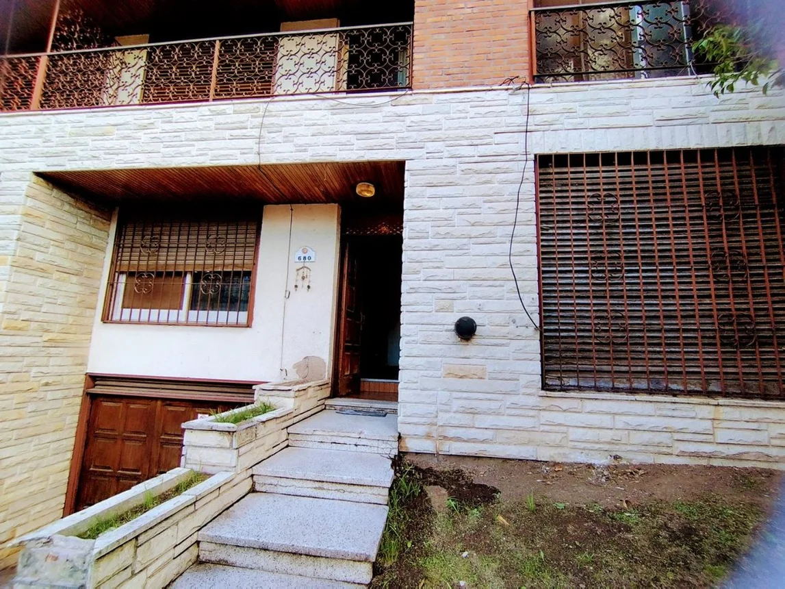 Casa de 5 ambientes en venta en Martínez, Diagonal Salta 600, foto 3