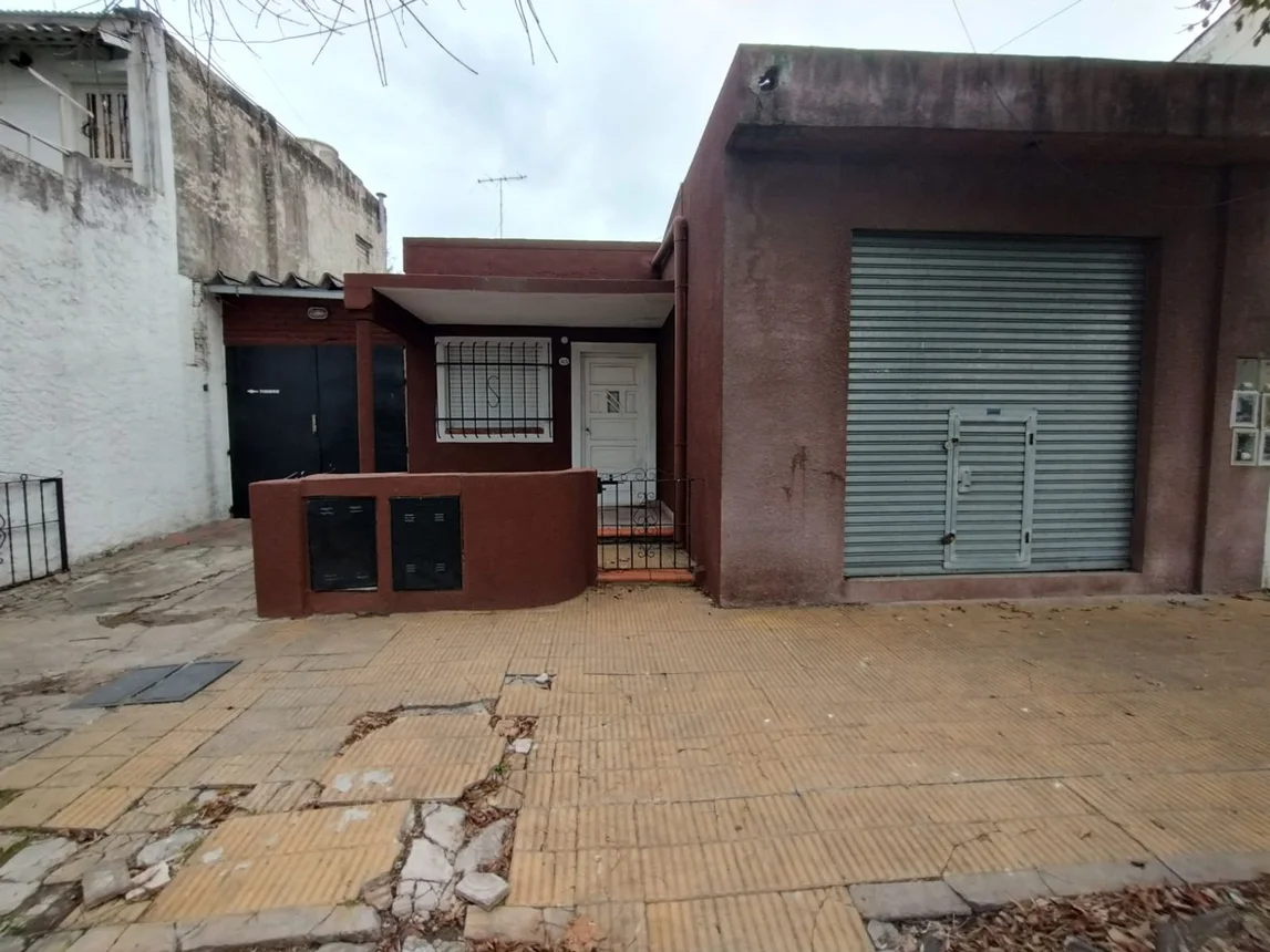 Casa de 3 ambientes en venta en Morón, Entre Ríos 1400